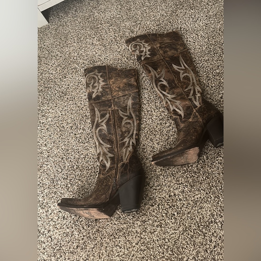 Dan post boots